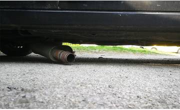V meste Žilina sa opäť objavili krádeže katalyzátorov, zlodeji spôsobujú majiteľom áut veľké škody