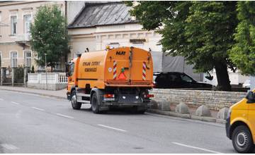 Navýšený rozpočet v Žiline prinesie aj častejšie čistenie ciest a chodníkov