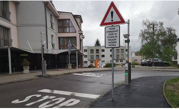 Stĺpiky pre vjazd do pešej zóny v Žiline začnú fungovať od štvrtka 2. mája