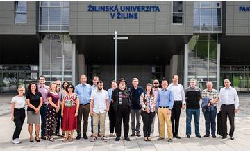 Na pôde UNIZA sa uskutočnilo záverečné stretnutie projektu TeamSoc21, zapojených je 12 univerzít