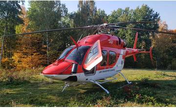 Pri ťažbe dreva vo Vrátnej zavalilo 34-ročného robotníka, vážnym zraneniam na mieste podľahol