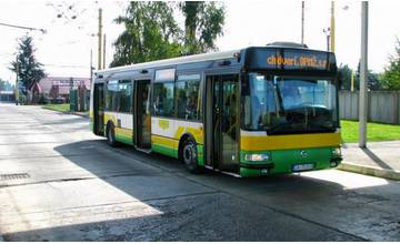 Dopravný podnik mesta Žiliny ponúka na predaj 10 starých autobusov, ceny začínajú na sume 1037 eur