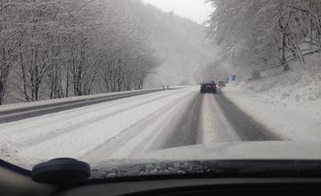 Na územie Slovenska dorazí sneženie, ktoré zasiahne aj nižšie polohy, napadnúť môže do 10 cm snehu