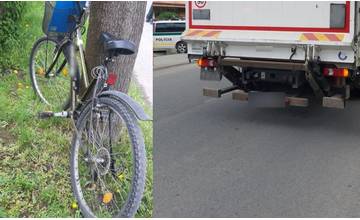 Žena na bicykli narazila zozadu do nákladného vozidla, zraneniam podľahla