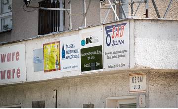 Žilinská parkovacia spoločnosť požíva dočasnú ochranu pred veriteľmi