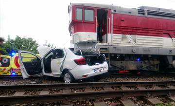 V mestskej časti Martin - Priekopa vyhasol po zrážke vlaku s autom život 32-ročného muža