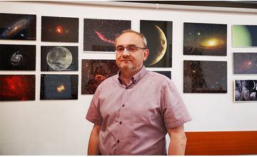 Cez deň spravuje verejné financie, v noci fotí vesmír. Roman Osika sa astronómii venuje od detstva