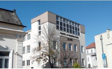 Nové krúžky CVČ Žilina: Včelársky, Fotografický, Novinársko-investigatívny či Web developer