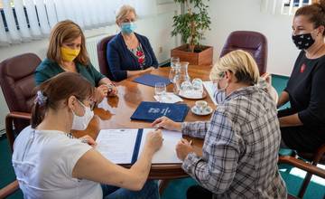 Žilinská župa podpísala ďalšie memorandum, chce pomáhať zrakovo postihnutým