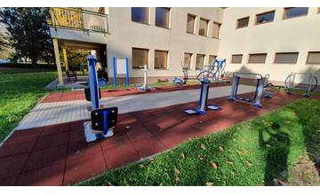 Žilinčania môžu využívať bezplatnú vonkajšiu posilňovňu na Vlčincoch aj počas jesenných mesiacov