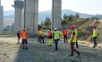 FOTO: Stavebné konzorciá vykonávajú obhliadky na nedostavanom úseku diaľnice D1 pri Žiline