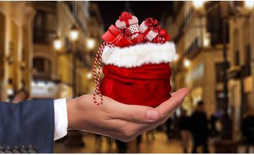 Vyberte si tento rok hodnotné vianočné darčeky, ktoré potešia blízkych