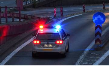 Žilinskí colníci naháňali 18-ročného zlodeja, ktorý vykradol čerpaciu stanicu na Kysuciach