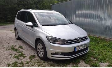 Zlodeji odcudzili v Žilinskom kraji ďalšie osobné auto, polícia pátra po striebornom Volkswagene