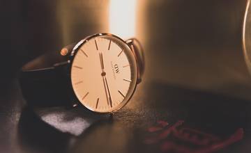 Dnes v noci sa mení letný čas na zimný, definitívne zrušenie striedania je navrhnuté od roku 2021