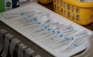 Od dnešného dňa sa môžu na vakcináciu v nemocnici v Žiline registrovať aj ďalšie profesie