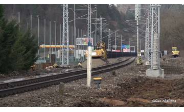 VIDEO: Modernizácia železničného uzla Žilina je v plnom prúde, aktuálne sa pracuje v Strážove