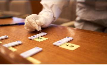 Za marec odhalili antigénové testy v Žiline vyše 1 700 pozitívnych, podmienky karantény sprísnili