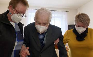 Na Kysuciach prekonal koronavírus 101-ročný muž, ochorenie na ňom zanechalo minimálne následky