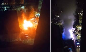 AKTUÁLNE: Na sídlisku Vlčince horí osobné auto, pri požiari už zasahujú žilinskí hasiči