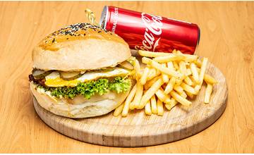 V Žiline spustili novú donáškovú službu zameranú na chutné hamburgery v poctivej domácej žemli