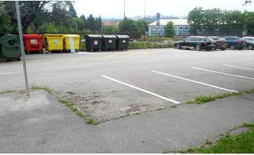 Žilina obnoví ďalšie parkovacie čiary na sídliskách. Trvácnosť na niekoľko rokov je skôr výnimkou