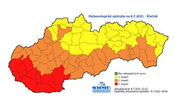 Meteorológovia dnes varujú pre vysokými teplotami, v piatok sa môžu vyskytnúť búrky s krúpami