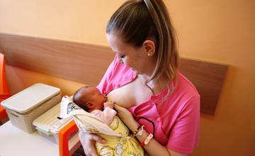 Zo žilinskej nemocnice odchádza s dojčeným bábätkom až 95 percent mamičiek