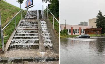 Žilinský kraj môžu dnes večer opäť zasiahnuť búrky s intenzívnymi lejakmi