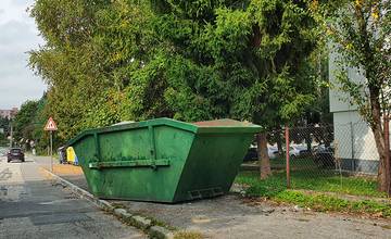 Od 4. októbra sú kontajnery na objemný odpad umiestnené v častiach Vlčince, Celulózka a Mojšova Lúčka