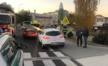 Osobné auto dnes ráno zrazilo v Trstenej dve deti, polícia vyzýva k opatrnosti počas jesenných dní
