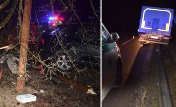 Policajti zadržali dvoch vodičov, ktorí pod vplyvom alkoholu nabúrali. Jeden z nich nafúkal až 3,4 promile