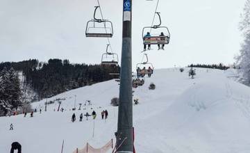 Počas vianočných sviatkov je o lyžovanie vo Vrátnej vysoký záujem, kontroly však stále prebiehajú