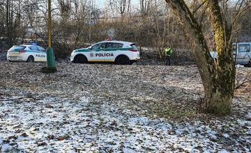 AKTUÁLNE: Na Rosinskej ceste došlo k tragickej nehode. Cyklista zrážku s autom neprežil