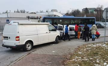 Na ulici Pri celulózke v Žiline prebiehala protidrogová akcia, žena dobrovoľne vydala bielu kryštalickú látku