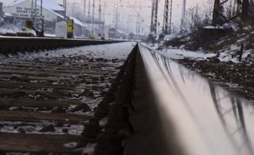 AKTUÁLNE: V Ružomberku na železničnej trati došlo k zrážke vlaku s osobou, následky boli smrteľné