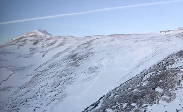V Západných Tatrách zasypala lavína skialpinistov, jeden z nich neprežil