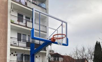 FOTO: Na sídliskách a v mestských častiach v Žiline pribudlo športové vybavenie za 20-tisíc eur