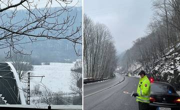 AKTUÁLNE: Pod Strečnom prebieha výmena elektrických vodičov, premávku reguluje polícia