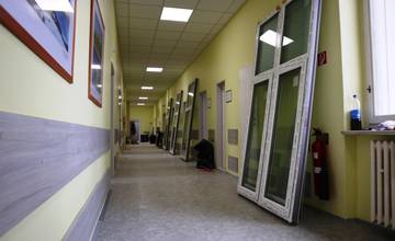 Na očnom oddelení žilinskej nemocnice prebieha výmena okien, ministerstvo investovalo do obnovy 91-tisíc eur