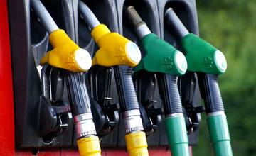 PREHĽAD: Ceny pohonných hmôt opäť stúpajú, kde najlacnejšie natankujete v Žiline?