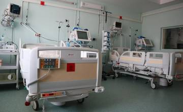 Výpadok personálu pre covid  v žilinskej nemocnici stúpol na dvojnásobok, aktuálne nepracuje 85 zamestnancov