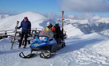 V okolí Ďumbieru prišlo nevoľno skialpinistovi, pomoc mu poskytli horskí záchranári