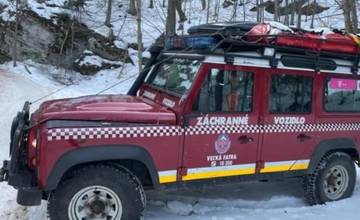 Horskí záchranári zasahovali v sobotu pri troch nešťastných udalostiach, jeden prípad skončil tragicky