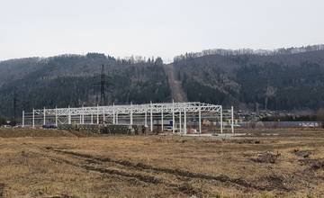 Pri Tepličke nad Váhom vzniká logistické centrum, s jeho výstavbou sa počítalo už v roku 2014