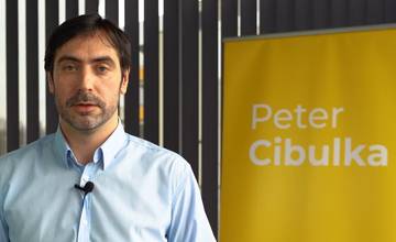 AKTUÁLNE: Prvým kandidátom na post primátora Žiliny je súčasný poslanec Peter Cibulka