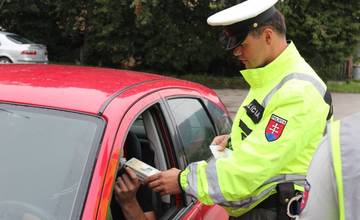 Policajti v Žilinskom kraji namerali alkohol u 23 cyklistov a 22 vodičov. Štyria šoféri spôsobili nehodu