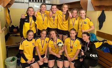 Mladé hádzanárky zo Žiliny postúpili do boja o prezidentský pohár. Do finále sa im však nepodarilo dostať