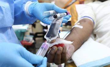 Nemocnica v Čadci urgentne prosí o darovanie krvi. Odber je možný štyri pracovné dni od 6.30 do 9.00 ráno