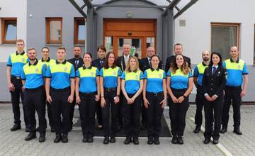 Vlnu kritiky si vyslúžila aj fotografia nových príslušníkov mestskej polície v Žiline, problémom je farba uniformy